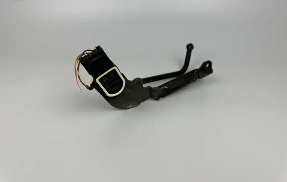 Mercedes-Benz C W204 Air suspension front height level sensor A0045428518