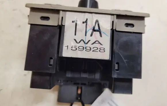 Subaru Legacy Wing mirror switch 159928