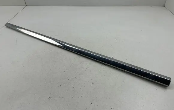 Chrysler Grand Voyager V Front door trim (molding) OZT52TRMAA