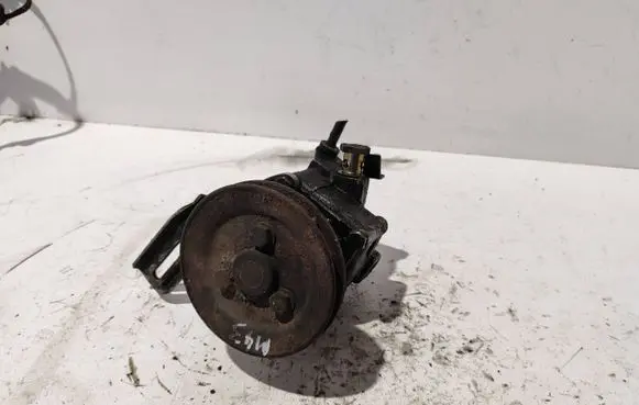 BMW 3 E36 Power steering pump 1137835 4298511 7681955197