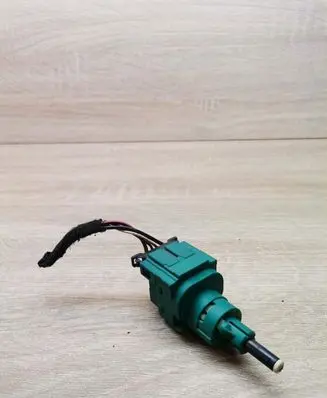 Volkswagen Golf IV Brake pedal sensor switch 31289624