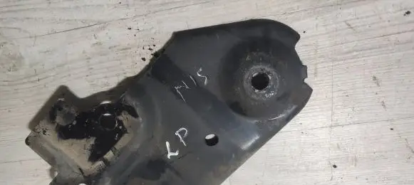Dacia Duster II Lower shock absorber bracket 8200823809