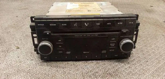 Chrysler Sebring (JS) Radio/CD/DVD/GPS head unit 05107096AJ