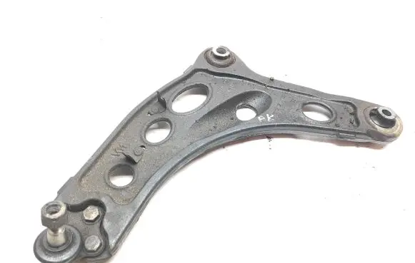 Nissan NV300 Front control arm 8200688033 93859694