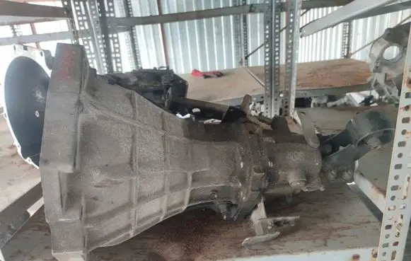 Nissan Serena Manual 6 speed gearbox 
