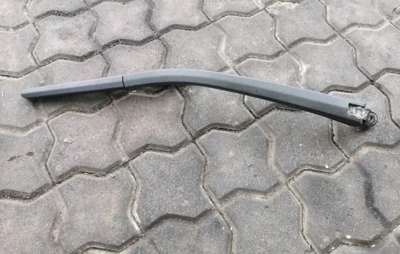 Honda FR-V Rear wiper blade arm 