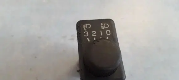 Nissan Primera Wing mirror switch