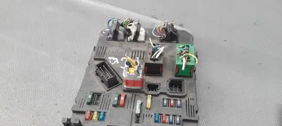 Peugeot 207 Comfort/convenience module