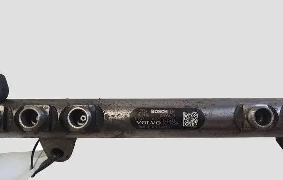 Volvo V70 Fuel main line pipe 0445215025