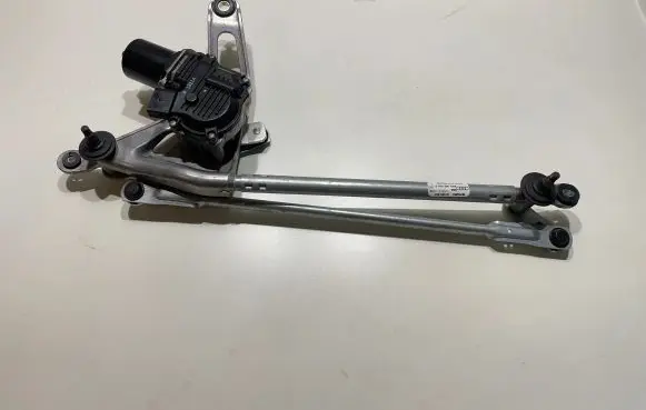 Audi A5 Front wiper linkage and motor 8W6955023D
