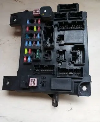 Mitsubishi Outlander Fuse module 8637A643