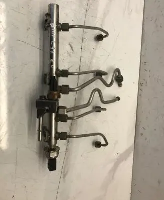 BMW 3 E90 E91 Fuel main line pipe 7562474 00177659 12036010