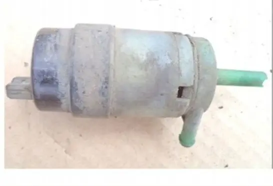Renault 19 Windscreen/windshield washer pump