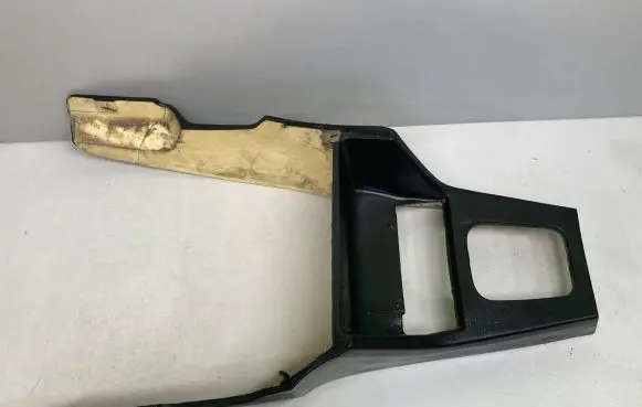 BMW 3 E30 Center console