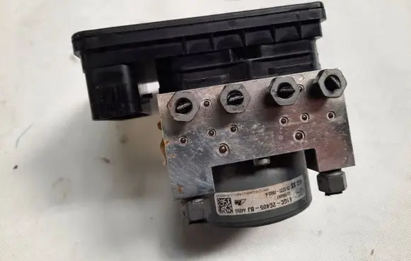 Ford Kuga II ABS Pump DC282BB9AE77