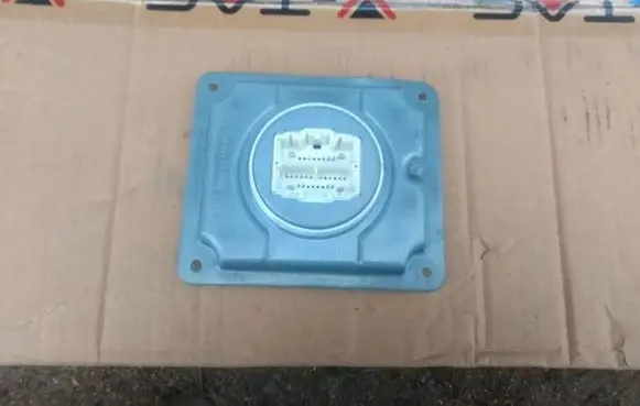 Ford Focus LED ballast control module JX7B13B626BD