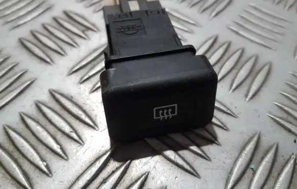 Nissan Almera Windscreen/window heater switch