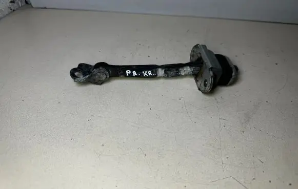 Honda CR-V Front door check strap stopper