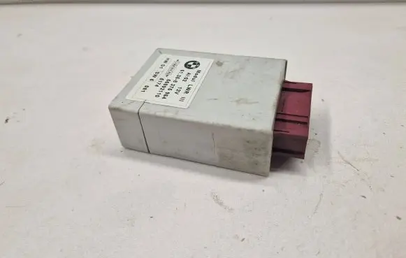 BMW 5 E39 Light module LCM 8375964