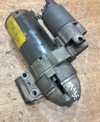 BMW 3 E90 E91 Starter motor 0001115069