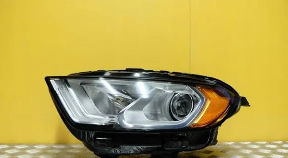 Ford Ecosport Headlight/headlamp GN15-13W030-SF 2895