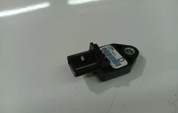 Toyota Corolla Verso AR10 Airbag deployment crash/impact sensor 898310W010