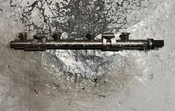 Volkswagen PASSAT B7 Fuel main line pipe 04E133320D 04E133320