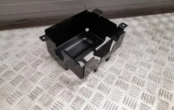 Audi Q8 Battery bracket 4M0915400D