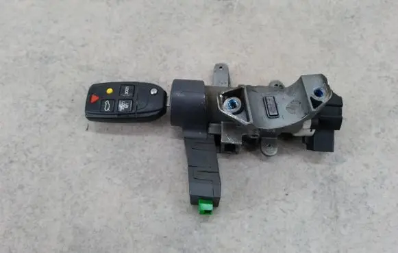 Volvo XC90 Ignition lock 86263248621509