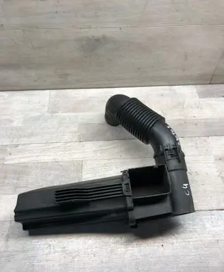 Intake resonator