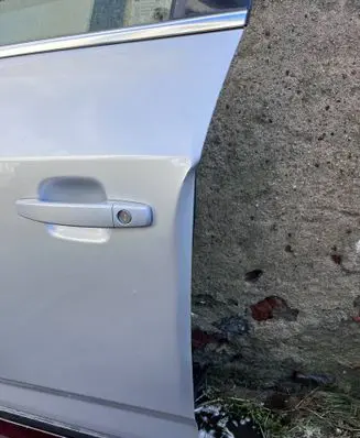 Chevrolet Orlando Front door