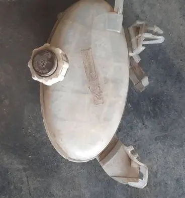 Renault Master II Coolant expansion tank/reservoir 8200199170