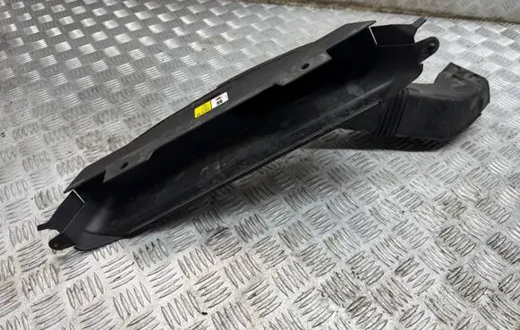 Land Rover Range Rover Velar Intercooler air guide/duct channel J8A29H722AB
