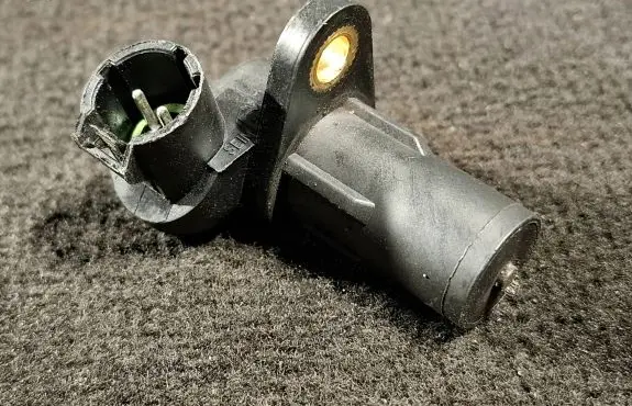 Mitsubishi Space Star Crankshaft position sensor
