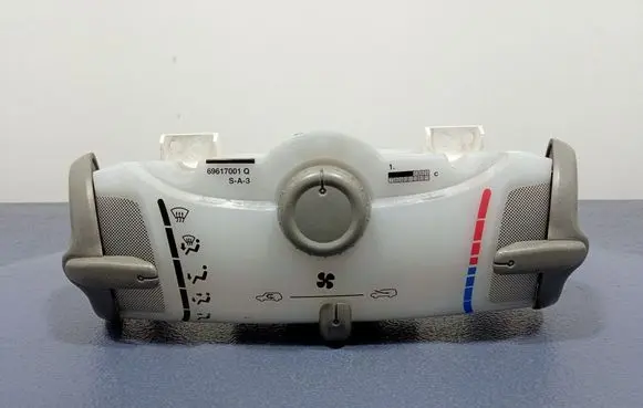 Citroen C1 Climate control unit 559000H0020