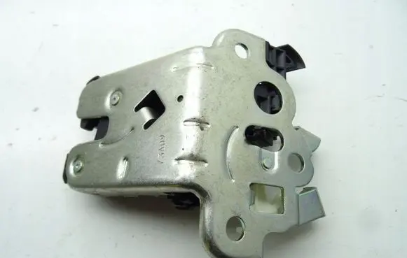 Audi A6 S6 C6 4F Tailgate/trunk/boot lock/catch/latch 8K9827505A