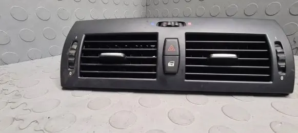 BMW X3 E83 Dash center air vent grill 3415965