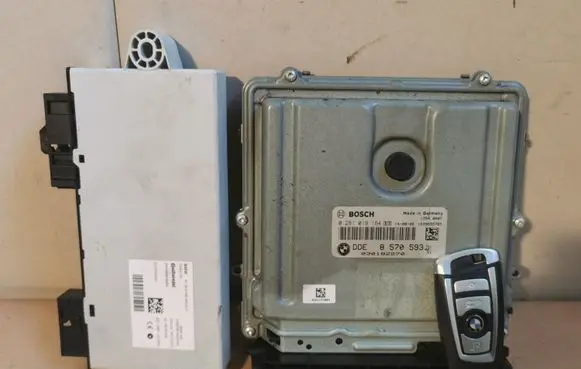 BMW 7 F01 F02 F03 F04 Engine ECU kit and lock set 8570593 9230943