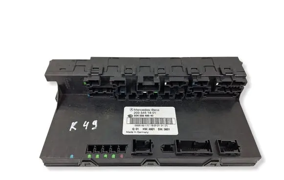 Mercedes-Benz C W203 Fuse module 2035451801 5DK008486
