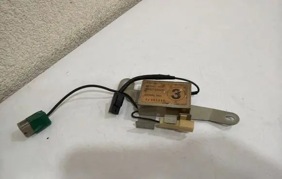 Subaru Forester SG Aerial antenna amplifier 86327SA020