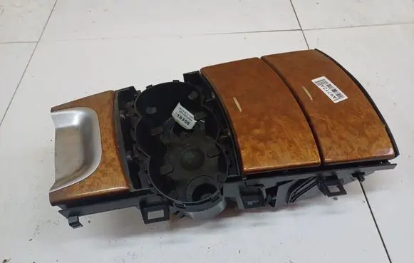 Mercedes-Benz R W251 Cup holder 