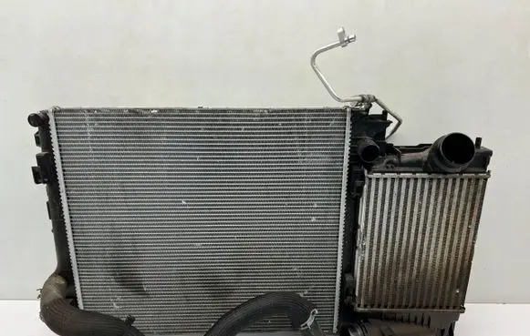 Nissan Qashqai Radiator set 21410HV70A