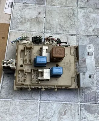 Nissan Almera Tino Fuse box set 24350BU200