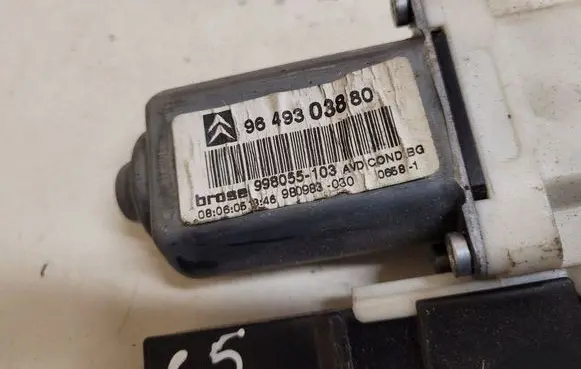 Citroen C5 Front door window regulator motor 9649303880 996385102