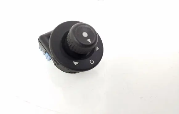 Citroen C3 Wing mirror switch