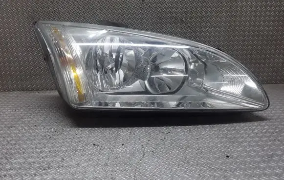 Ford Focus Headlight/headlamp