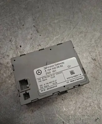 Mercedes-Benz ML W164 Gateway control module A1645405662 A1645403662 A1644420327