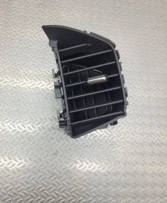 Opel Mokka B Dash center air vent grill 98362776ZD