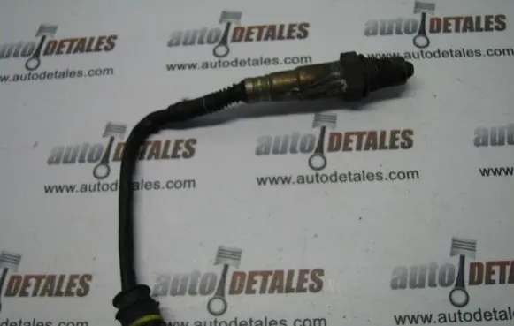 Mercedes-Benz A W168 Lambda probe sensor A0015403717