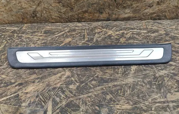 KIA Sorento Front sill trim cover 858812P100